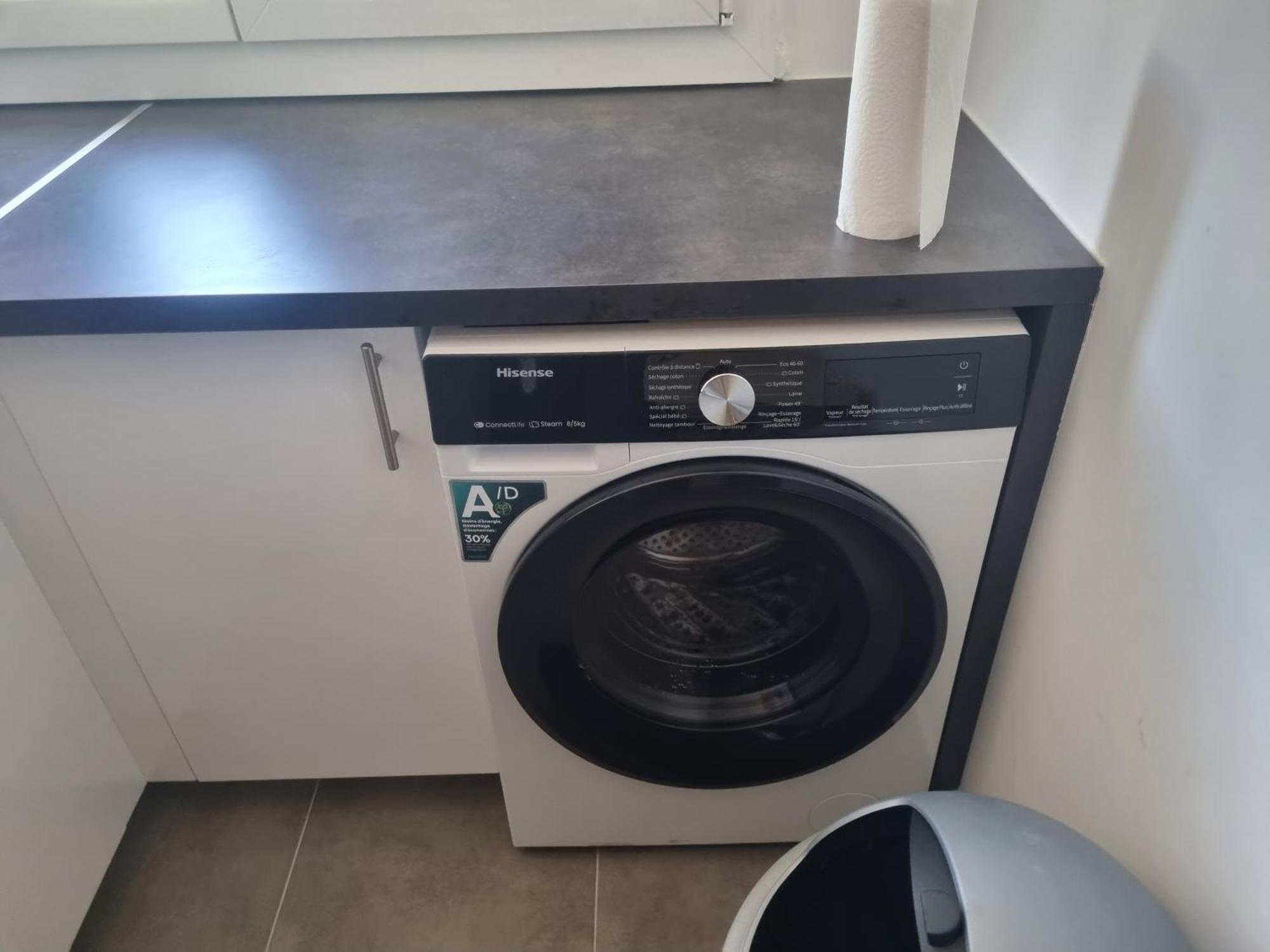 Chambre Privative Renove 2024, Climatisation, Tramway Sur Place , 12 Min Centre, 16 Min Plage, Apercu Lateral Mer, 2 Wc Avec 2 Salle De Bain, Private Room Renovated 2024, Air-Conditioned , Tram On Spot, 2 Toilets And 2 Bathrooms Nice Bagian luar foto
